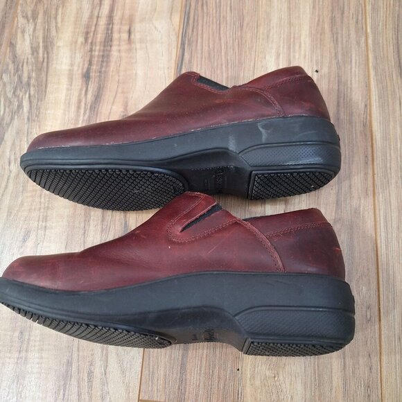 Crocs Brown leather Professional Clogs Women size 8 - Picture 4 of 9